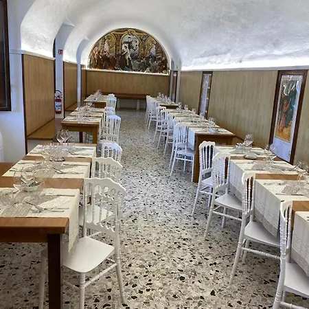 אורחן La Del Convento טרופאה