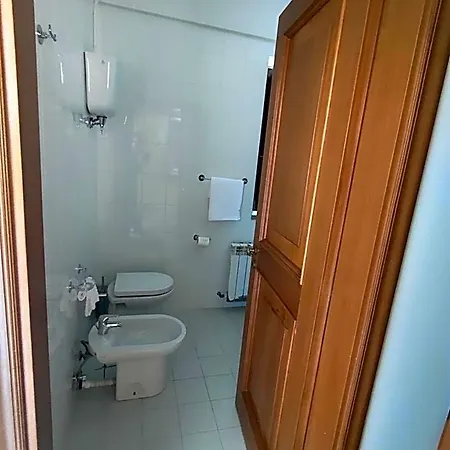 La Del Convento אורחן